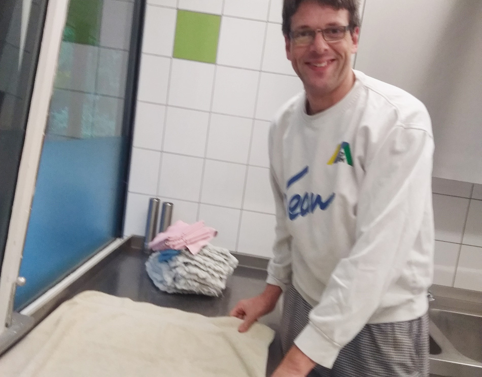 Arbeit_Brueggen_Sven Pascal in der Jugendherberge in Brüggen